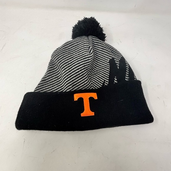 NIKE Fold over TENNESSEE VOLUNTEERS Black White Striped Beanie Pom Pom Adult OS - Picture 1 of 10